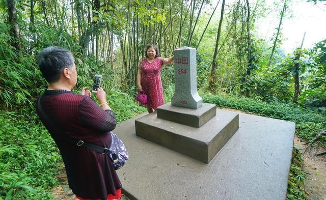 麻栗坡@这里同越南打了十年，10个集团军上阵，你可知道最后疆界如何划分