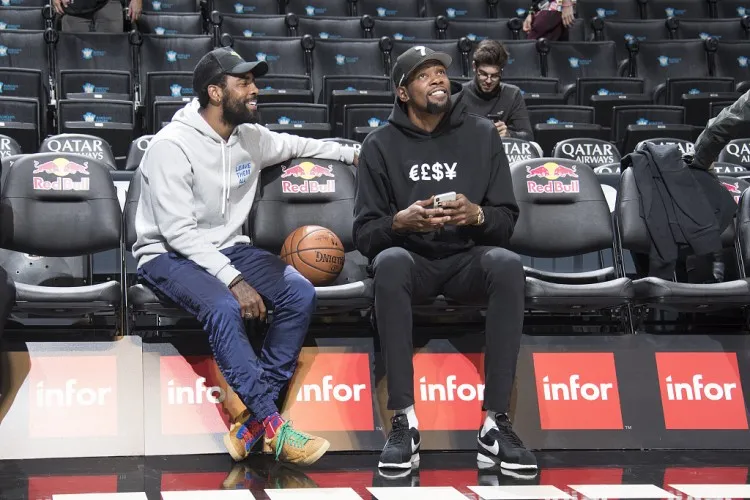 凯里·欧文|全美炸翻天！欧文疯了吧？自称主帅+内涵老詹！KD却把他给卖了