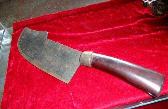 【太监】全世界的太监有啥不一样?为什么别的国家只割蛋蛋,中国的要全割?