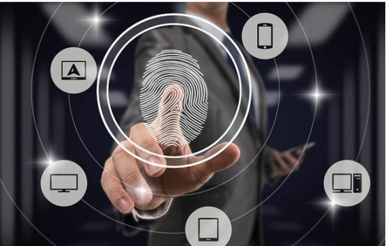『指纹解锁』谨慎的人不用“指纹解锁”了，内行人：等你吃过亏，就知道了