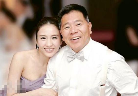 刘亦菲|娱乐圈“被猪拱了”的4大女星,刘亦菲也不例外,最后一位太可惜