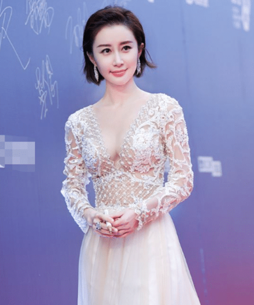 女人味|她才是“顶级的美人儿”，到底有多撩人？如今32岁女人味十足！