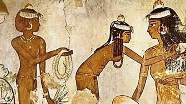 【太监】全世界的太监有啥不一样?为什么别的国家只割蛋蛋,中国的要全割?