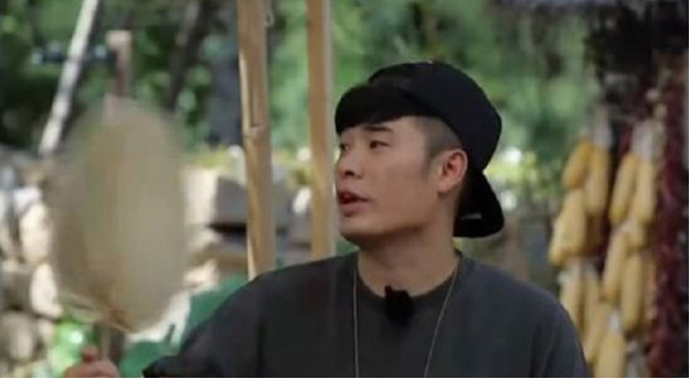 #陈赫#陈赫第一次看到农村厕所，脱口而出一句话，网友：果然教养是装不出来的！