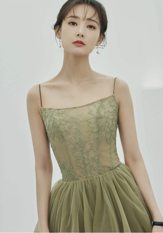 「电视剧」扶不起的“阿斗”? 出道3年担任9部剧女一号, 堪称“电视剧绝缘体”