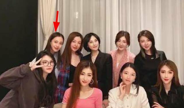 李晟|“上海名媛群”火了，是现在的女性太现实了吗？
