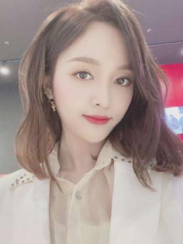 杨超越|同团不同命，孟美岐稳坐导师席杨超越成一线流量，剩余者籍籍无名