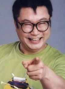 尹相杰|著名歌手尹相杰近况:瘦成“皮包骨”认不出,紧随于文华像“跟班”