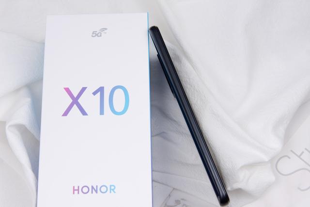 荣耀x10|90Hz屏幕+5G手机不到两千块就能入手！荣耀X10表现究竟如何？