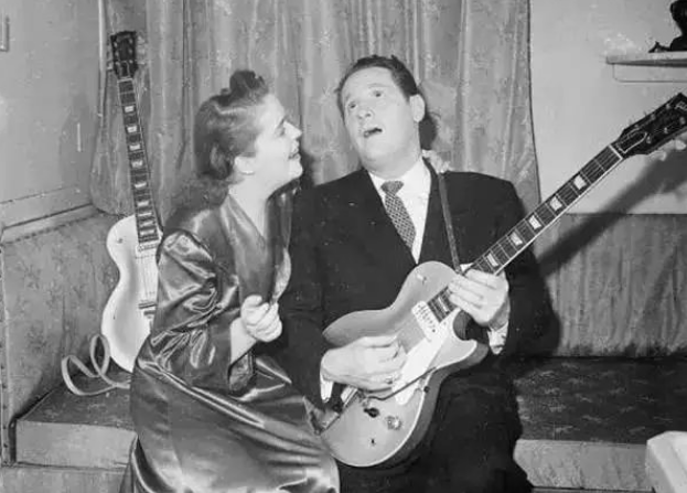 『日本』日本一站街女，74岁仍在揽客，知情人：她在等一个永远等不来的人