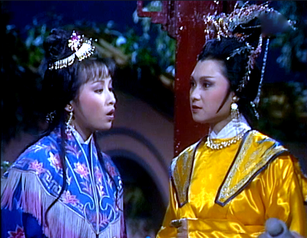 黄日华|这部电视剧大牌明星当龙套使，无线就是想告诉亚视穷得只剩明星了