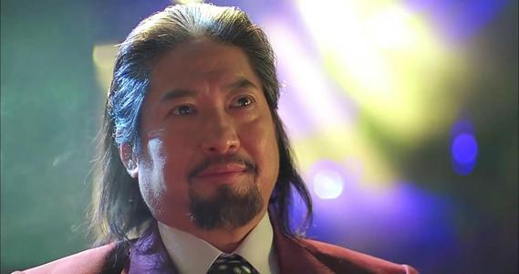 『洪金宝』洪金宝pk输给他，上唇现在仍有印记，他表示洪金宝不是真功夫