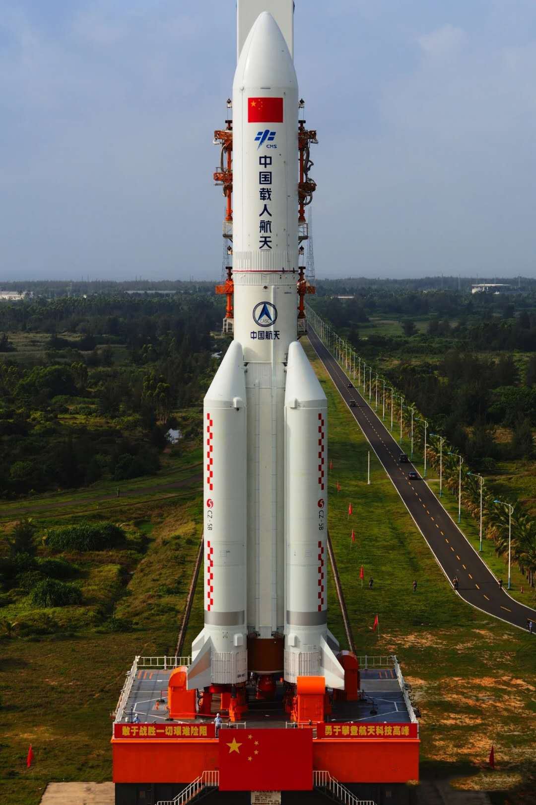 1731克 嫦娥五号取土不足两千克 能证明美国送的是假月壤吗?