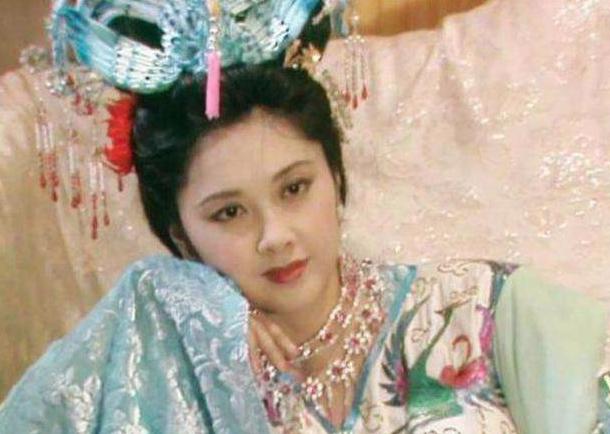马德华|“猪八戒”马德华近照曝光，75岁与“嫦娥”恩爱多年，儿子身价过亿