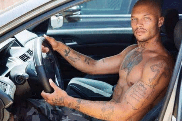 【美国】美国“最牛”囚犯，因狱照走上人生巅峰，长得帅真的可以为所欲为