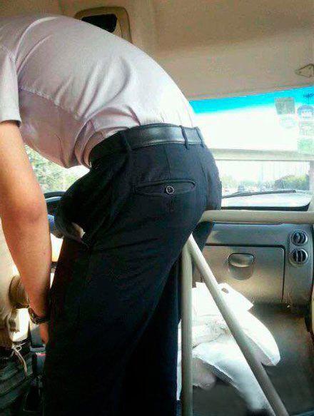 客厅|“老家旧房子打扫出来的瓶子，能不能换一套房？”哈哈要海景房！
