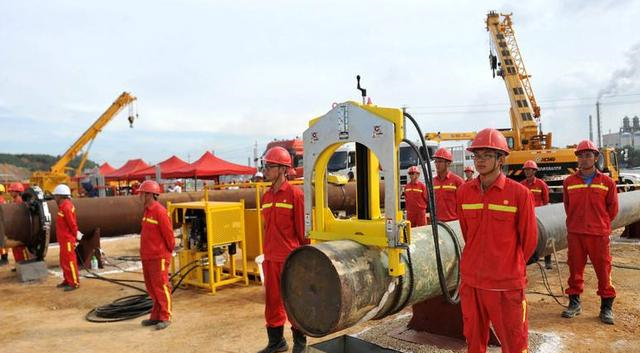 『俄罗斯』3000万吨！中缅油气管道迎来新突破，俄罗斯终于也坐不住了？