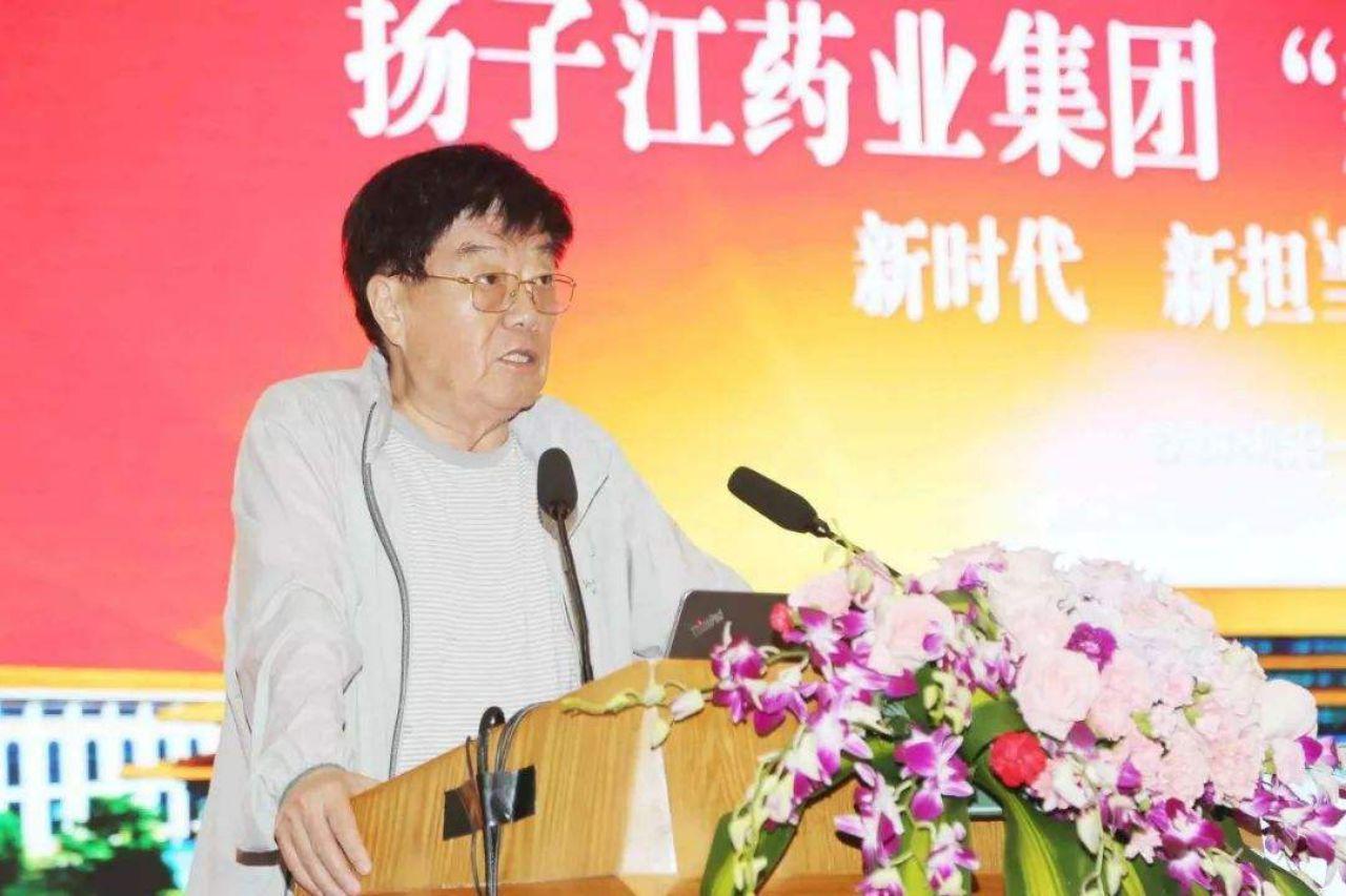 市值 年赚700亿公司却不上市，强制买回员工股份，都是在为儿子做打算？