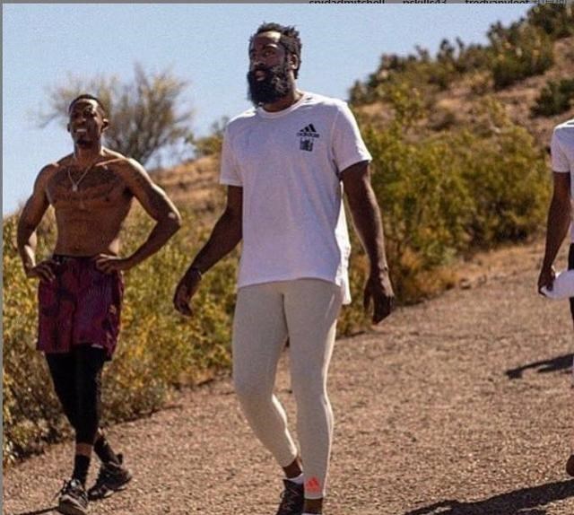 「詹姆斯·哈登」复赛还没打，火箭连遭2大重击！5小群龙失首，哈登夺冠大计或泡汤