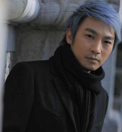 张雨绮|1998年，陈少华被伴舞“刺杀”，下巴脱落缝130针，今卖马桶为生