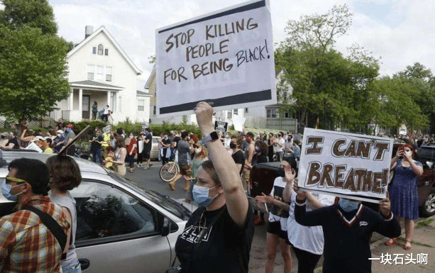 美国：孤注一掷！美国确诊超200万，特朗普作出疯狂决定：誓与各国“共存亡”