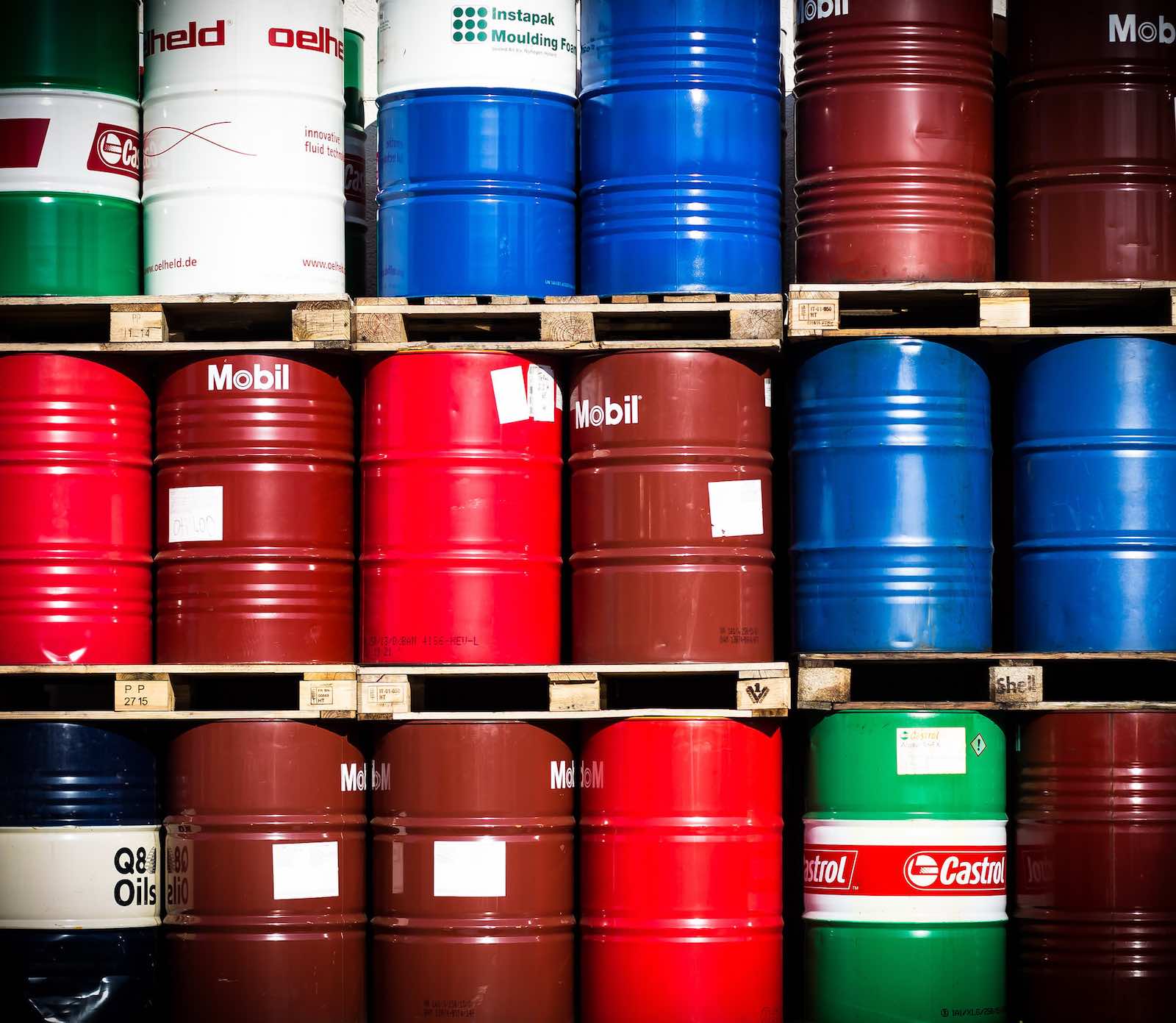 「沙特阿拉伯」沙特减少亚洲出口后，100多艘油轮组成的舰队正在前往中国