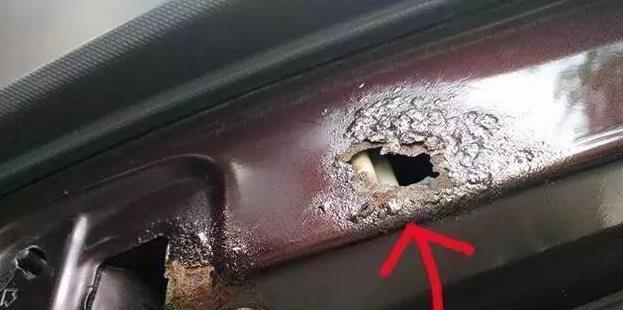 【新车】被央视315点名批评的3款“生锈王”，车身多处生锈腐烂，后悔死了