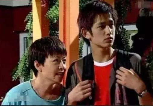 [家有儿女]《家有儿女》居然隐藏了这么多大牌明星，当年也没发现！