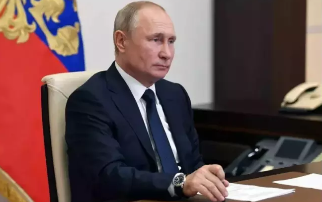 新型冠状病毒的疫苗|普京女儿接种新冠疫苗，颜值胆识皆过人，实力碾压伊万卡！