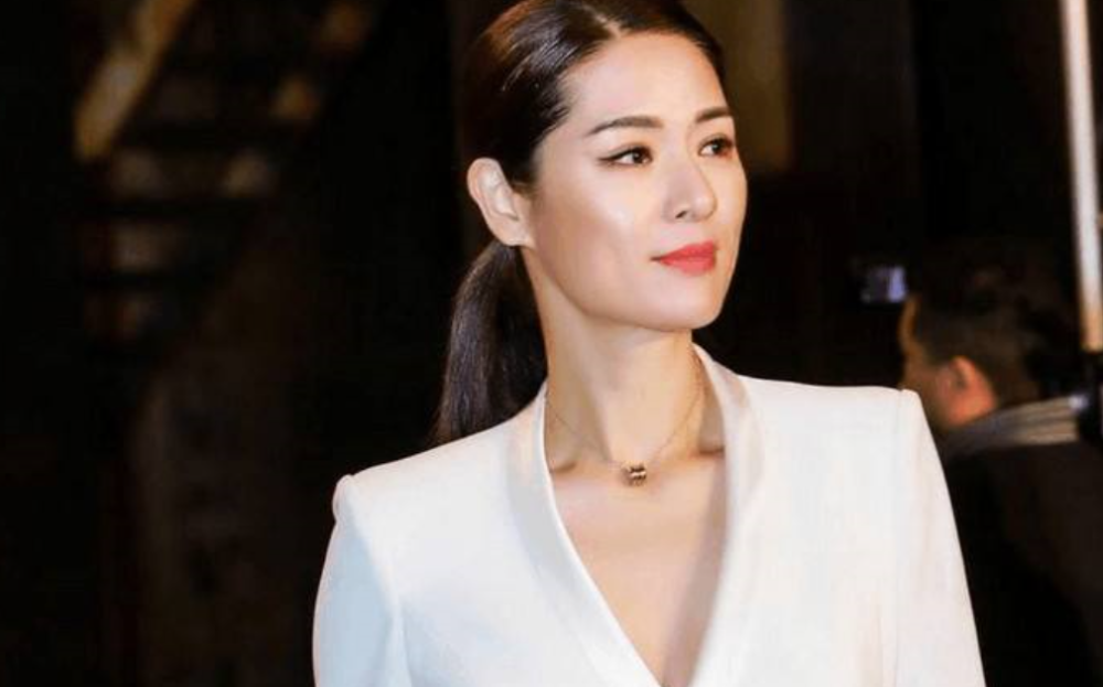 马艳丽|她本是“中国第一美女”， 而今44岁却“孤身一人”， 靠种地谋生，身家上亿！