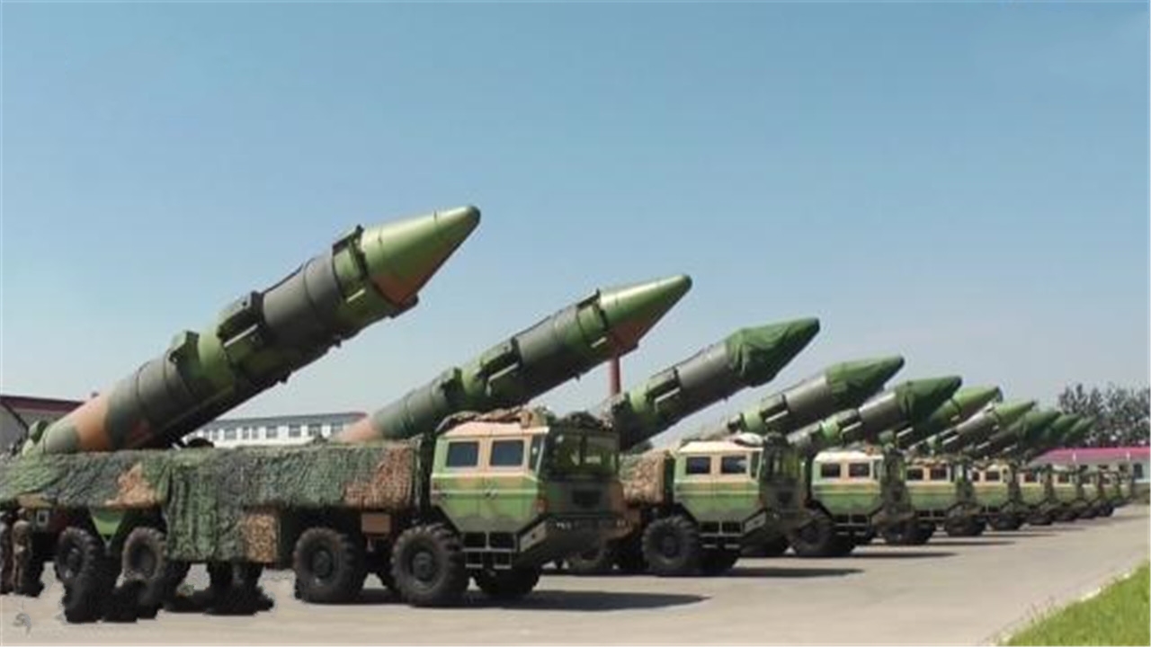 美军@中国一旦进入一级战备，爆发的战力有多猛？英专家：大国无可匹敌