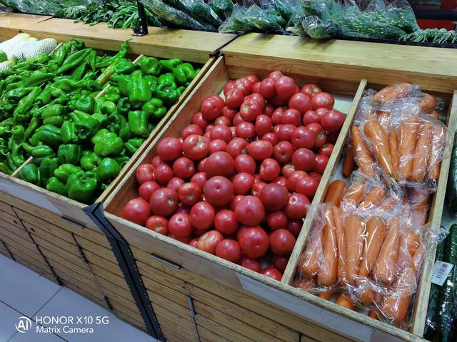 荣耀x10|90Hz屏幕+5G手机不到两千块就能入手！荣耀X10表现究竟如何？