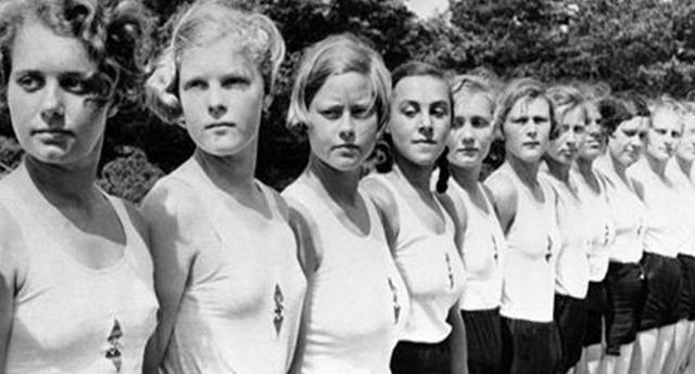 乔乔兔|《乔乔兔》：在“配种计划”宣传下，妙龄少女自愿献身军官