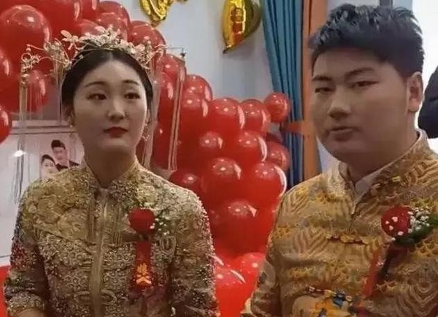 悉尼|朱之文儿媳有难言之隐？小两口私下零互动，朱单伟牵手陈亚男甩开