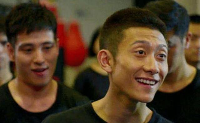 |全是“演痞子”，前4位只是在“模仿”，第五位隔着屏幕都让人害怕！