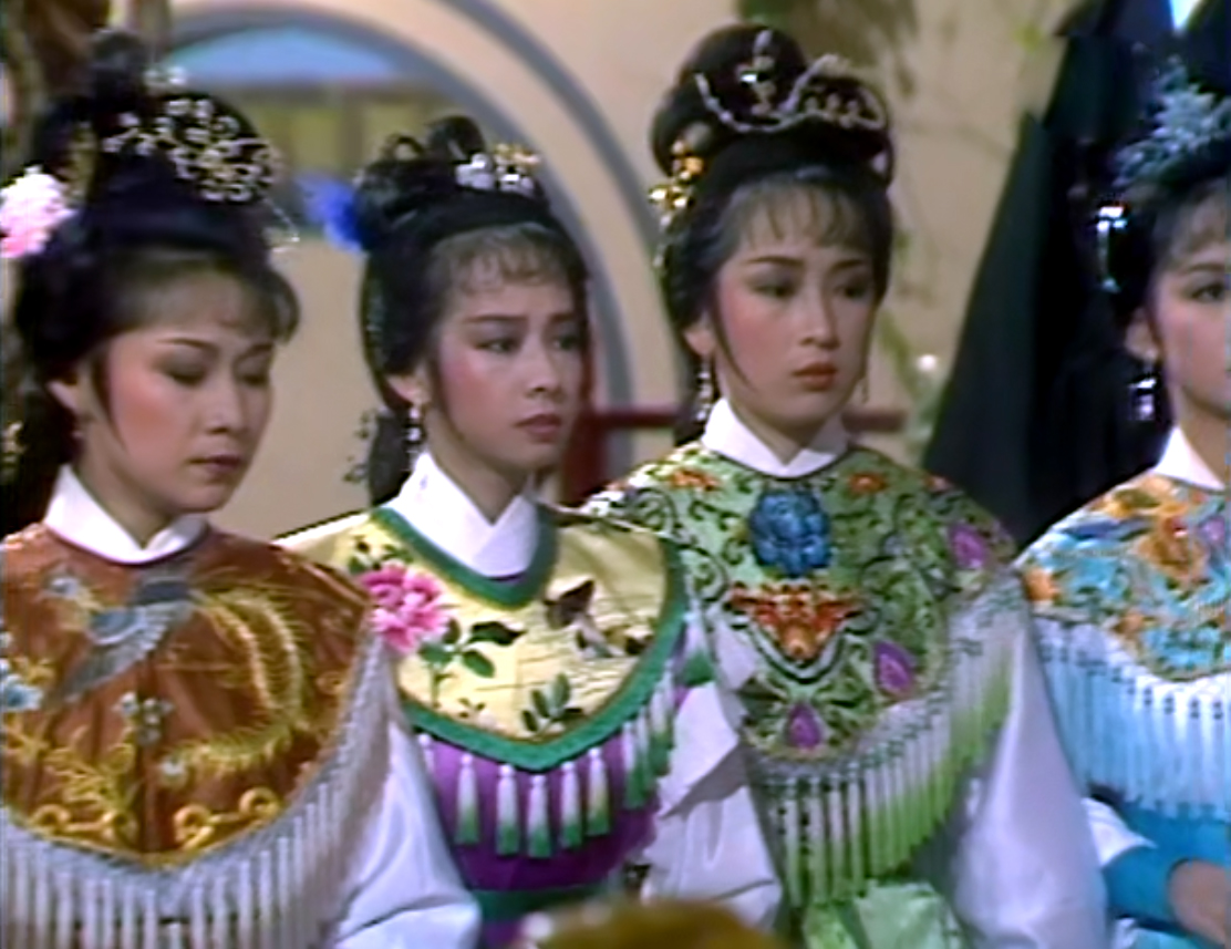 黄日华|这部电视剧大牌明星当龙套使，无线就是想告诉亚视穷得只剩明星了