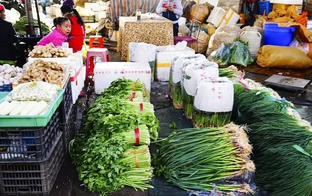 已被列入“黑名单”的5种美食，堪称甲醛“滋生地”，别自讨苦吃