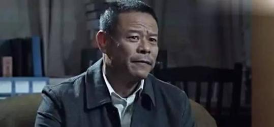 人民的名义|《人民的名义》中易学习在县处级20年没升过,这在现实中可能吗?