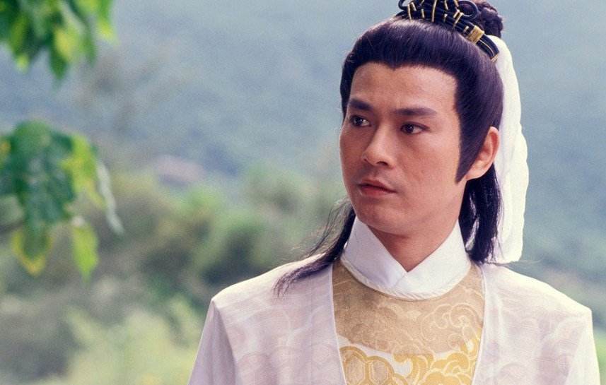 邓光荣|邓光荣曾经替义妹沈殿霞出头，去找官晶华算账，结果被竹联帮吊打