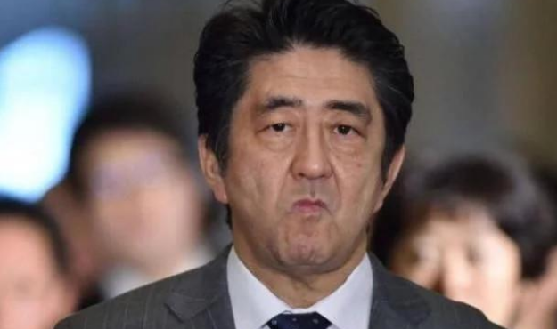 「美国」正式打响反美第一枪！安倍此举震撼全球，特朗普怒斥：美军必将是其毁灭者！