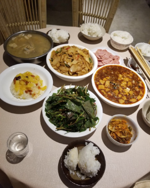 |“据说这是一千年后的中学历史课本！”哈哈哈哈笑抽了！