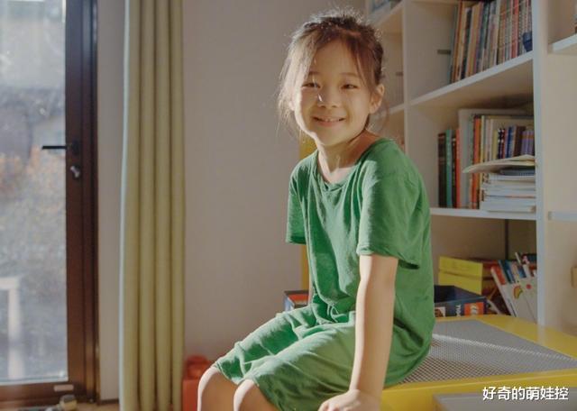 |有种“基因”叫梅婷，7岁女儿越长越美，黑眼圈都跟妈妈如出一辙