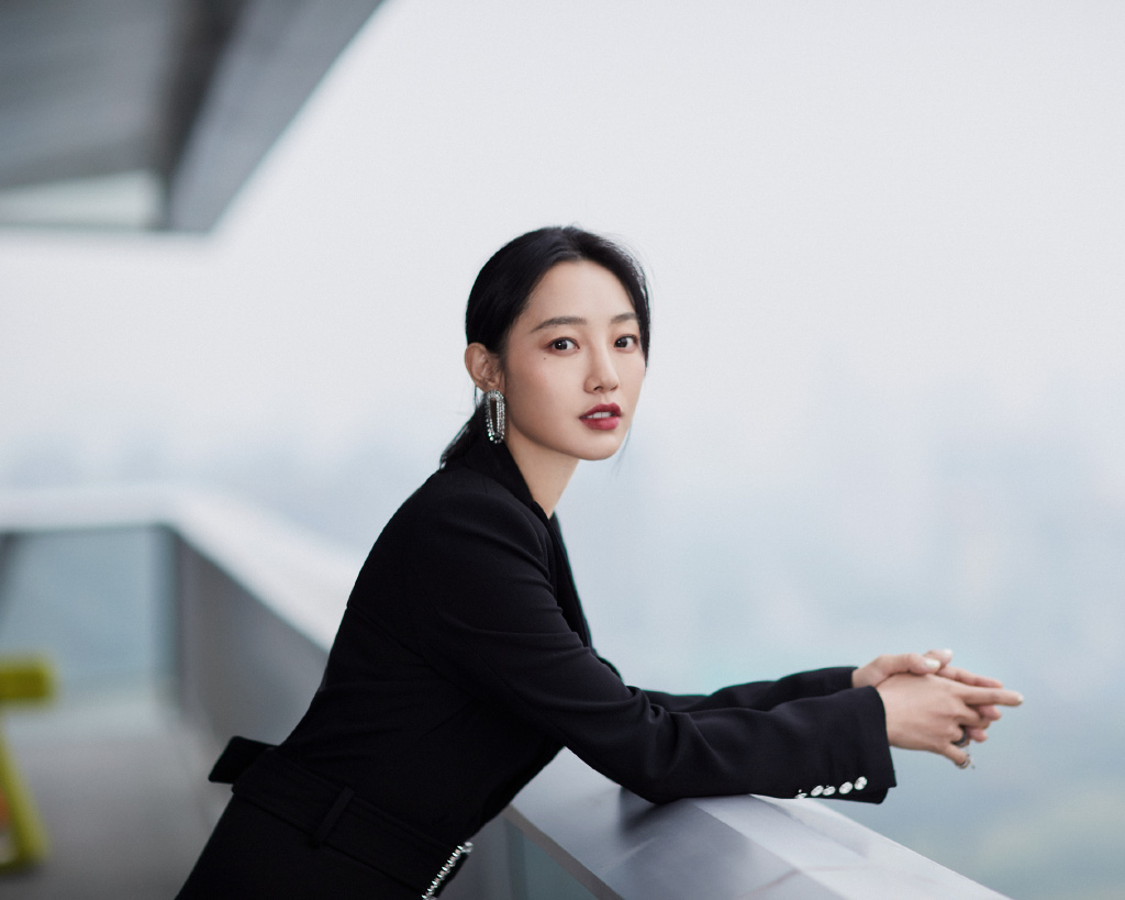 『白百何』白百何为啥被称“女版陈冠希”？看完这些照片，你就知道原因了