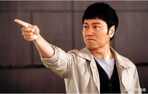 黎耀祥|黎耀祥抛弃相恋11年发妻，转身娶了梁耀莲，坦言：感情中没有对错