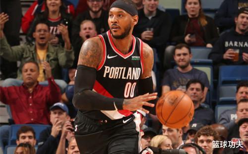 【德怀特·霍华德】仅53天 安东尼霍华德变化巨大 一个脸圆成球还在喝 一个大醒悟