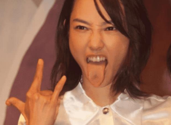 『白百何』白百何为啥被称“女版陈冠希”？看完这些照片，你就知道原因了