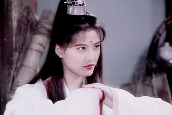 周海媚|周海媚年轻时有多绝色？金庸：当看到她后，我想为她改写周芷若结局