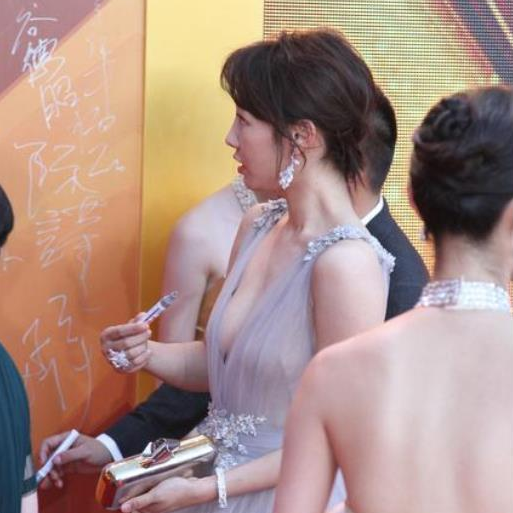 『白百何』白百何为啥被称“女版陈冠希”？看完这些照片，你就知道原因了