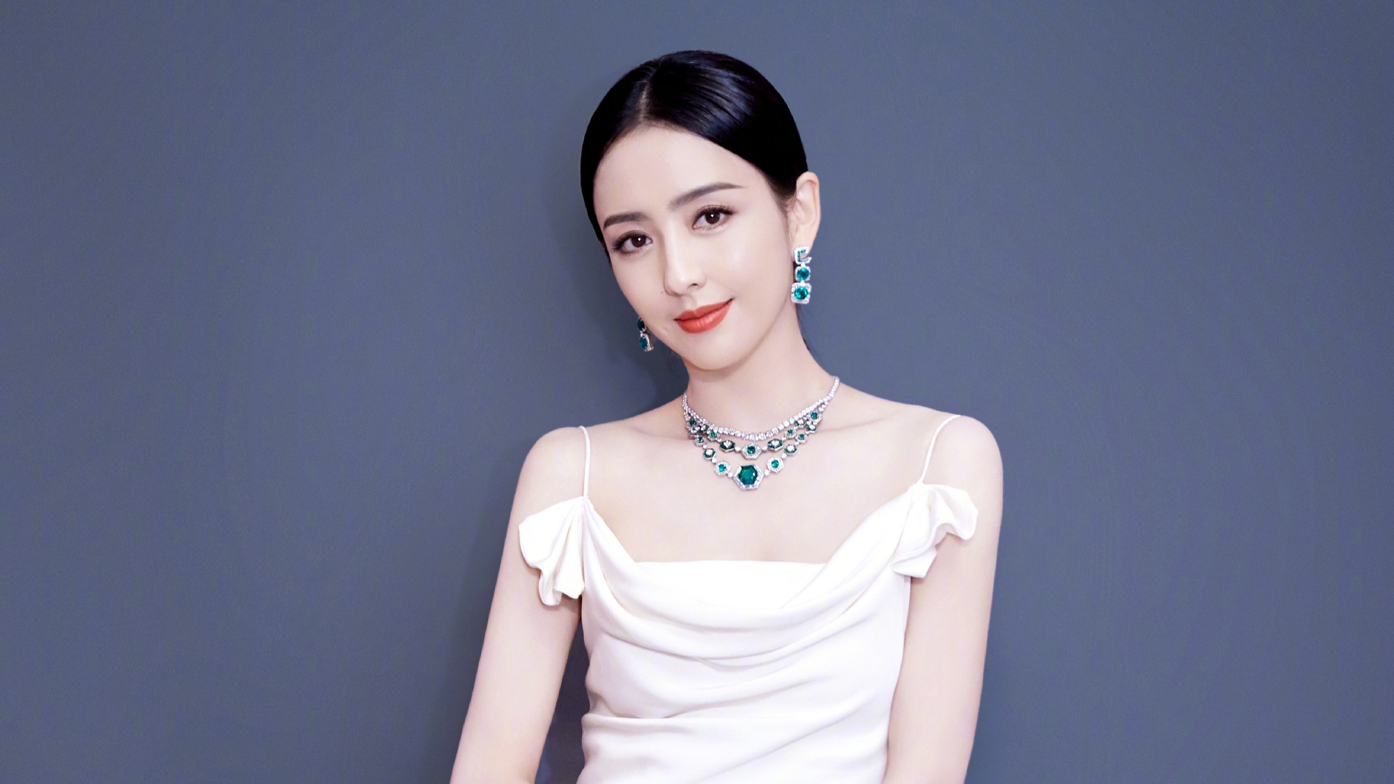 「佟丽娅」佟丽娅工作室证实，陈思诚和丫丫已经离婚，谁对谁错