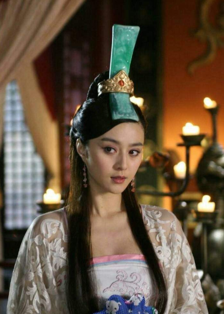 妲己|网友说迪丽热巴“太保守”,不适合演妲己,但剧照流出后全网遭“打脸”!